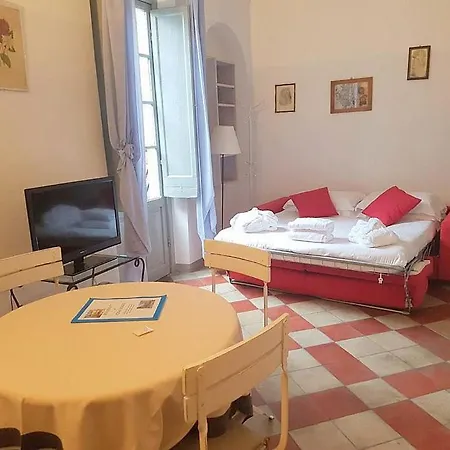 Apartamento Sleeps 2 With Air Con Finale Ligure