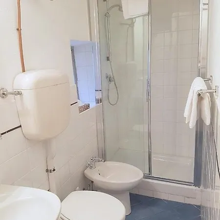 Apartamento Sleeps 2 With Air Con